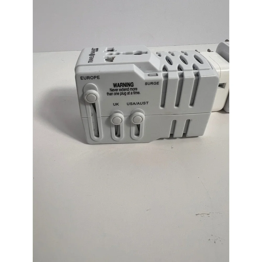 Travel Smart TS253ADN Worldwide Travel Adapter &‎ iClever USB Charger